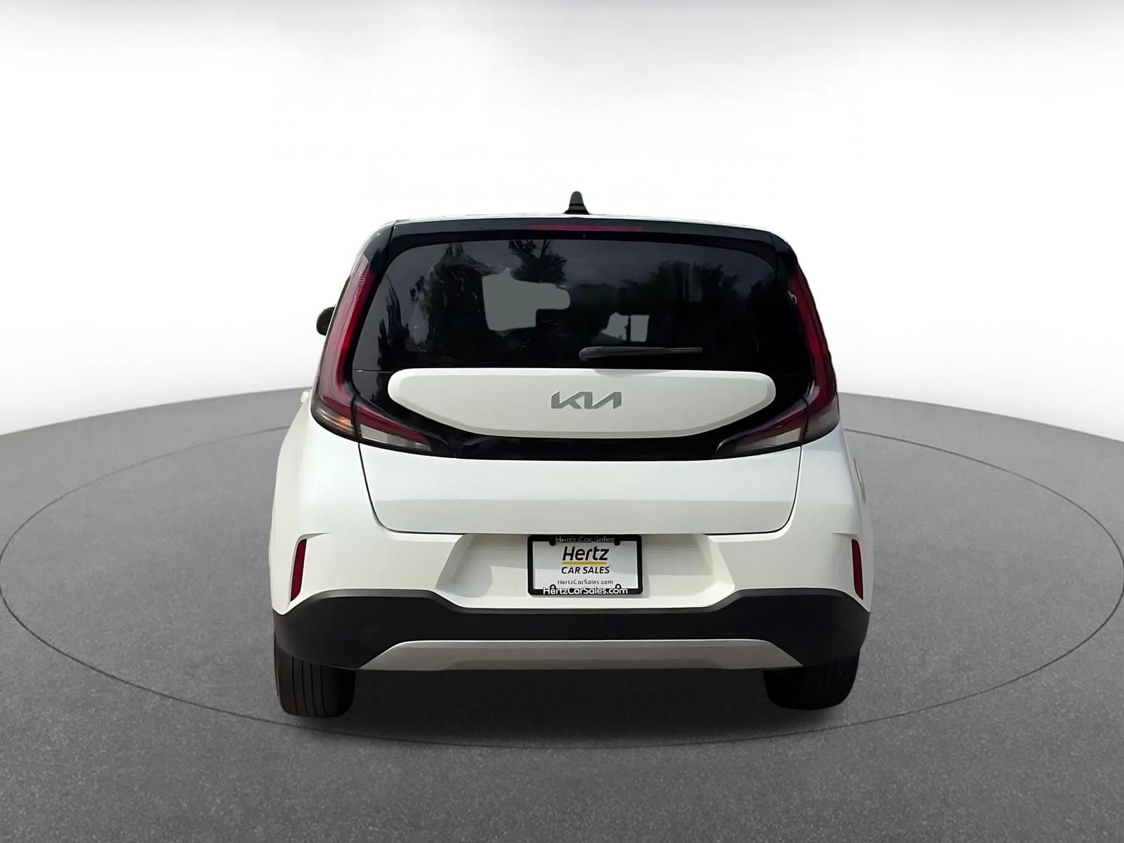Used 2025 Kia Soul LX w/ LX Technology Package FWD image 12