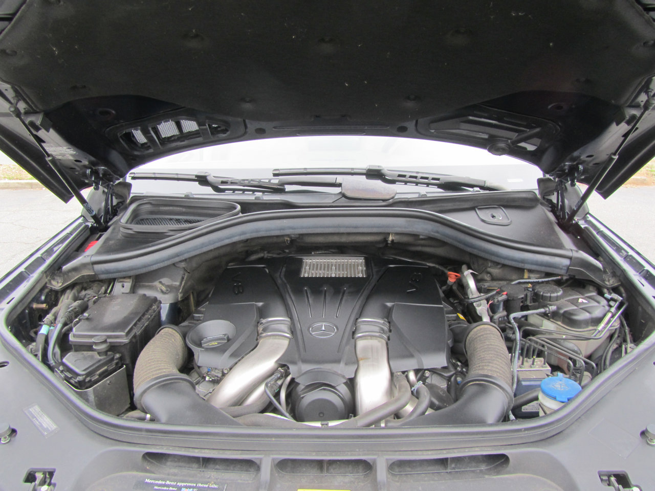 Used 2018 Mercedes-Benz GLS 550 4MATIC w/ Driver Assistance Package image 25