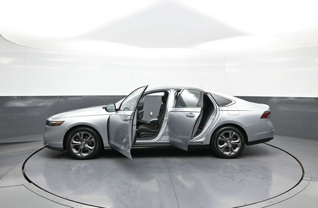 Certified 2024 Honda Accord EX image 43