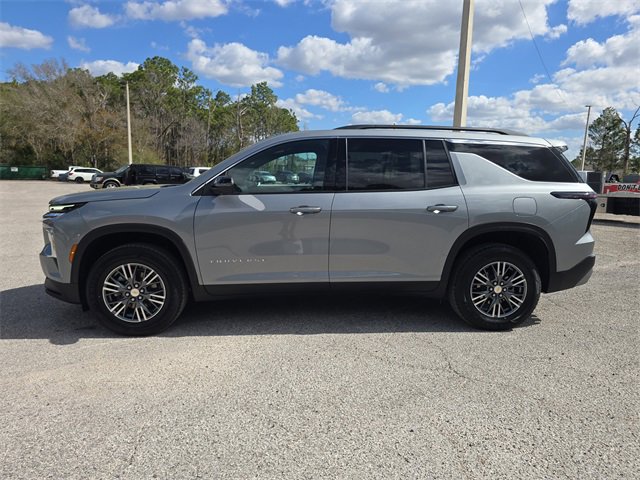 Used 2024 Chevrolet Traverse LT image 6