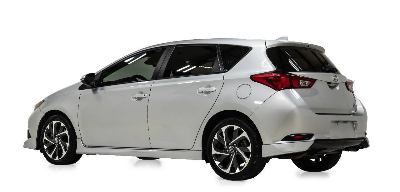 Used 2017 Toyota Corolla iM FWD image 4
