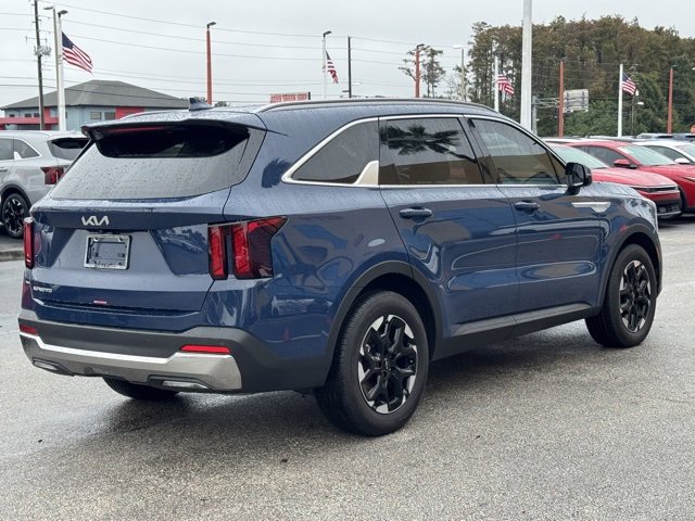 Used 2025 Kia Sorento S image 5