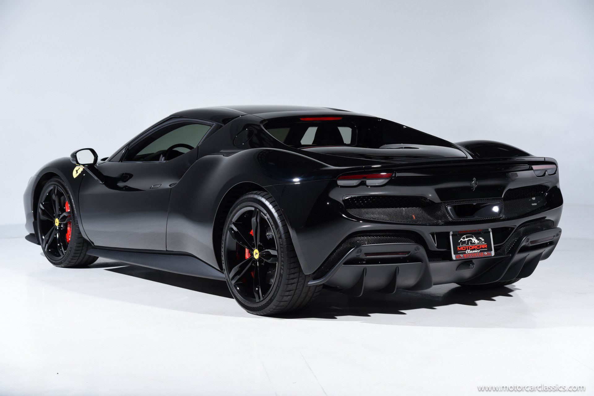 Used 2023 Ferrari 296 GTB RWD image 4