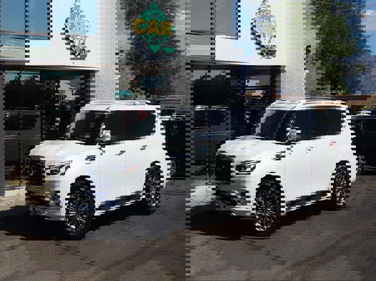 Used 2022 INFINITI QX80 Luxe w/ All-Season Package image 3