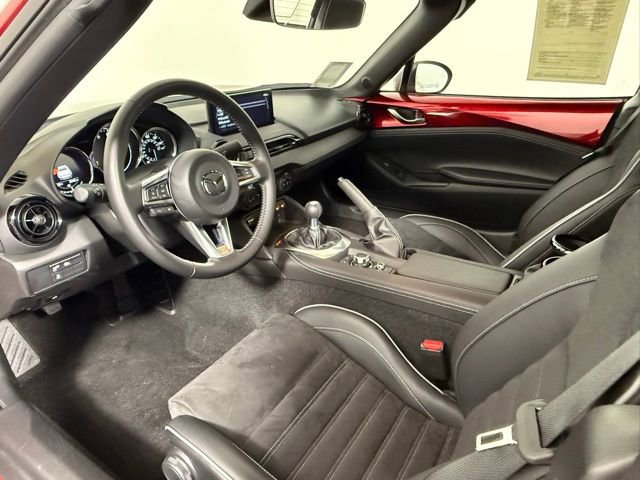 Used 2024 MAZDA MX-5 Miata RF Club image 40