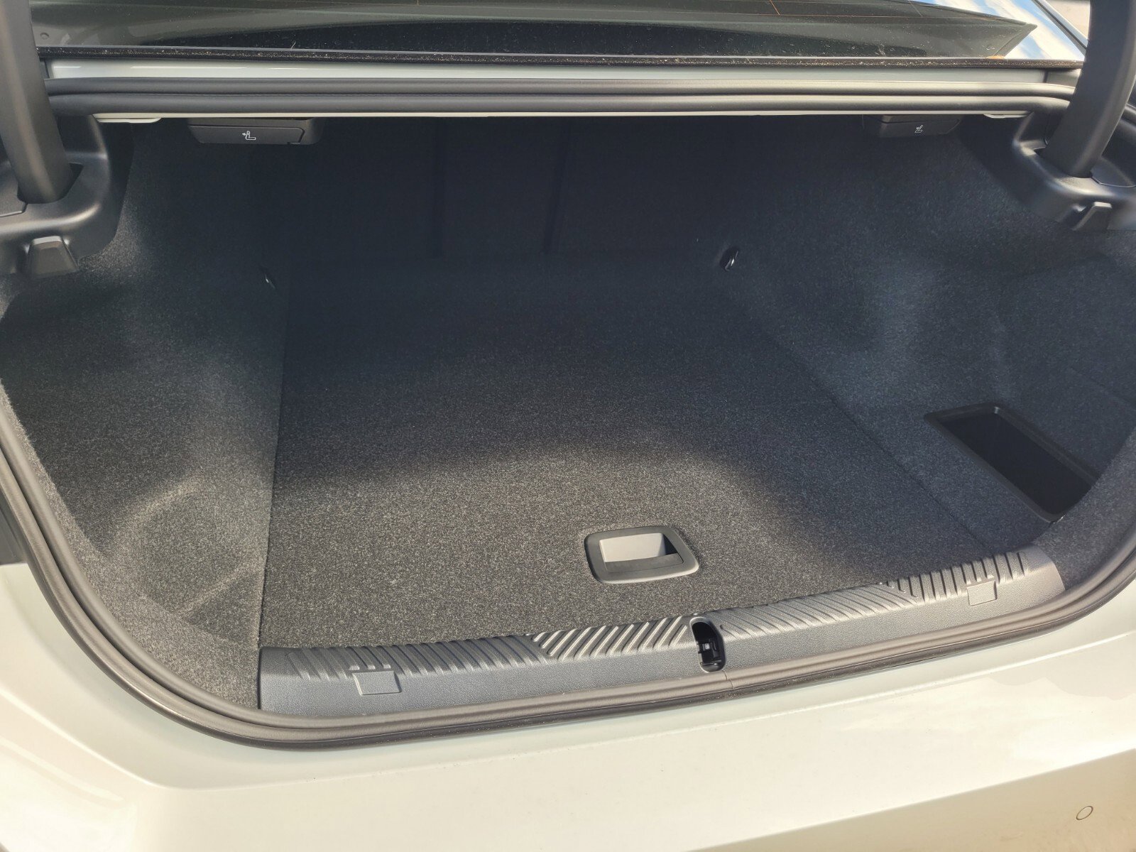 New 2025 BMW i5 M60 w/ Premium Package image 14