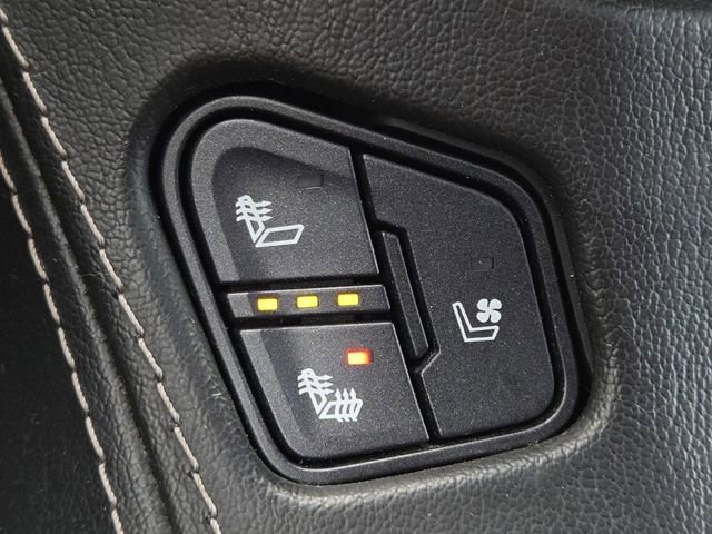 Used 2017 GMC Yukon XL Denali w/ Open Road Package image 7