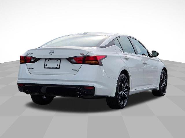Certified 2025 Nissan Altima 2.5 SR AWD/4WD image 3