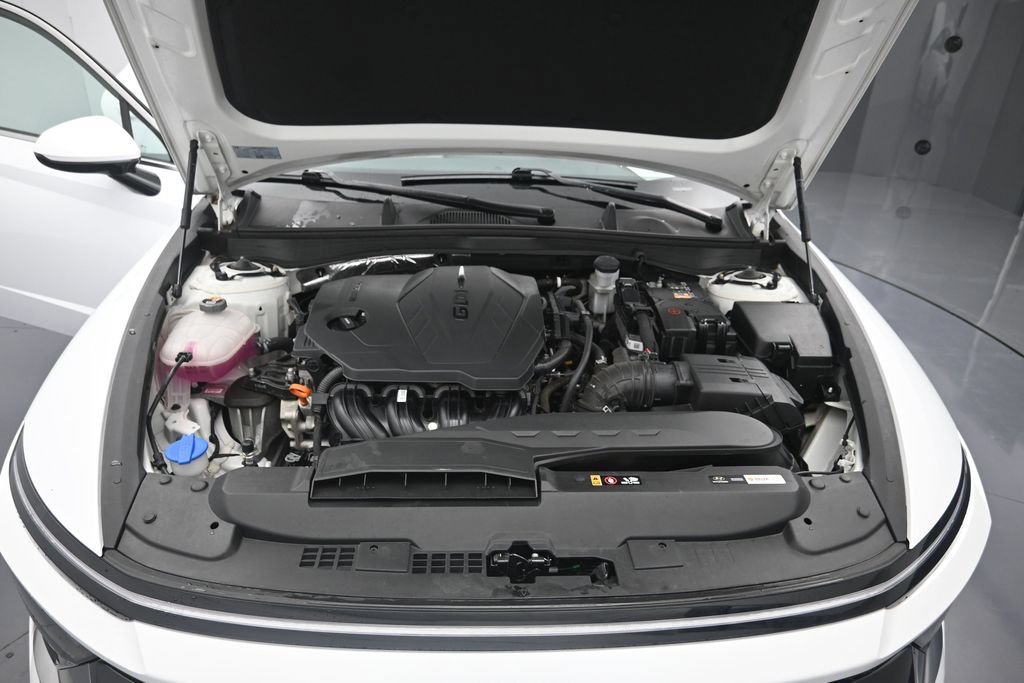 Used 2025 Hyundai Sonata SEL FWD image 28