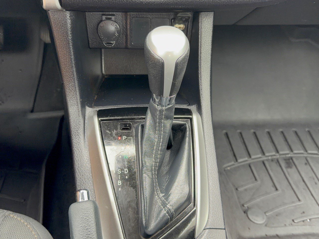 Used 2019 Toyota Corolla LE FWD image 21