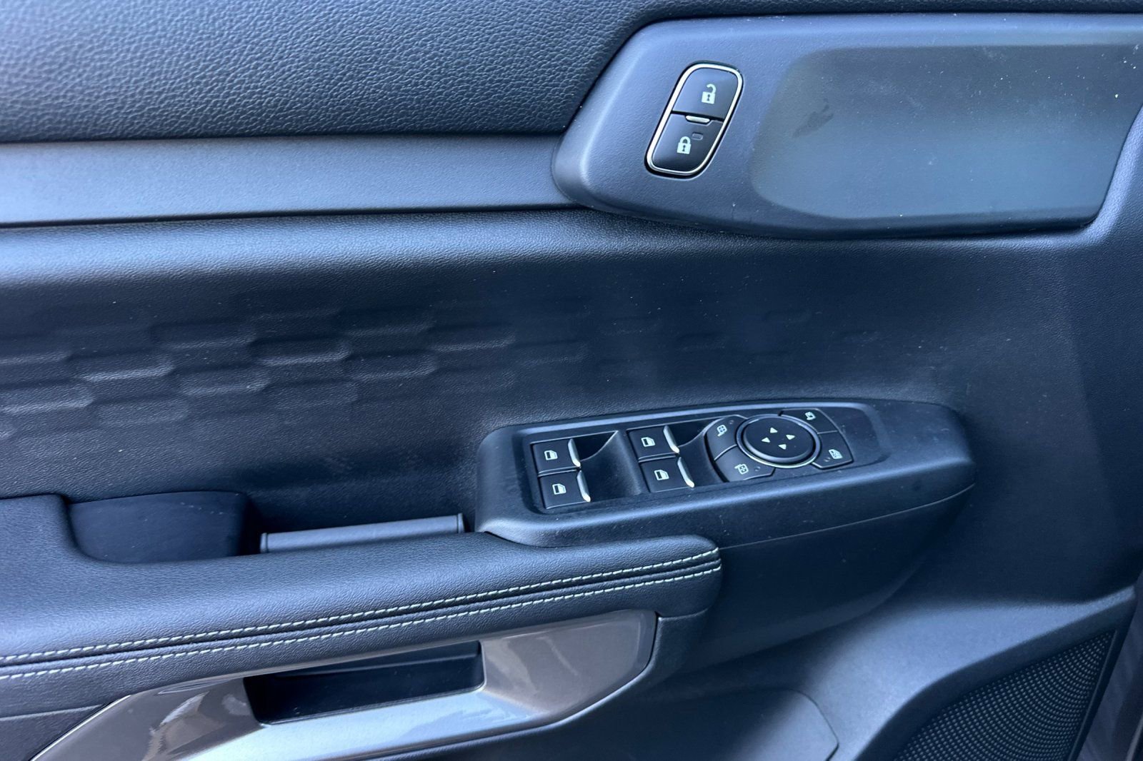 New 2025 Ford Ranger XLT w/ Equipment Group 301A High image 10