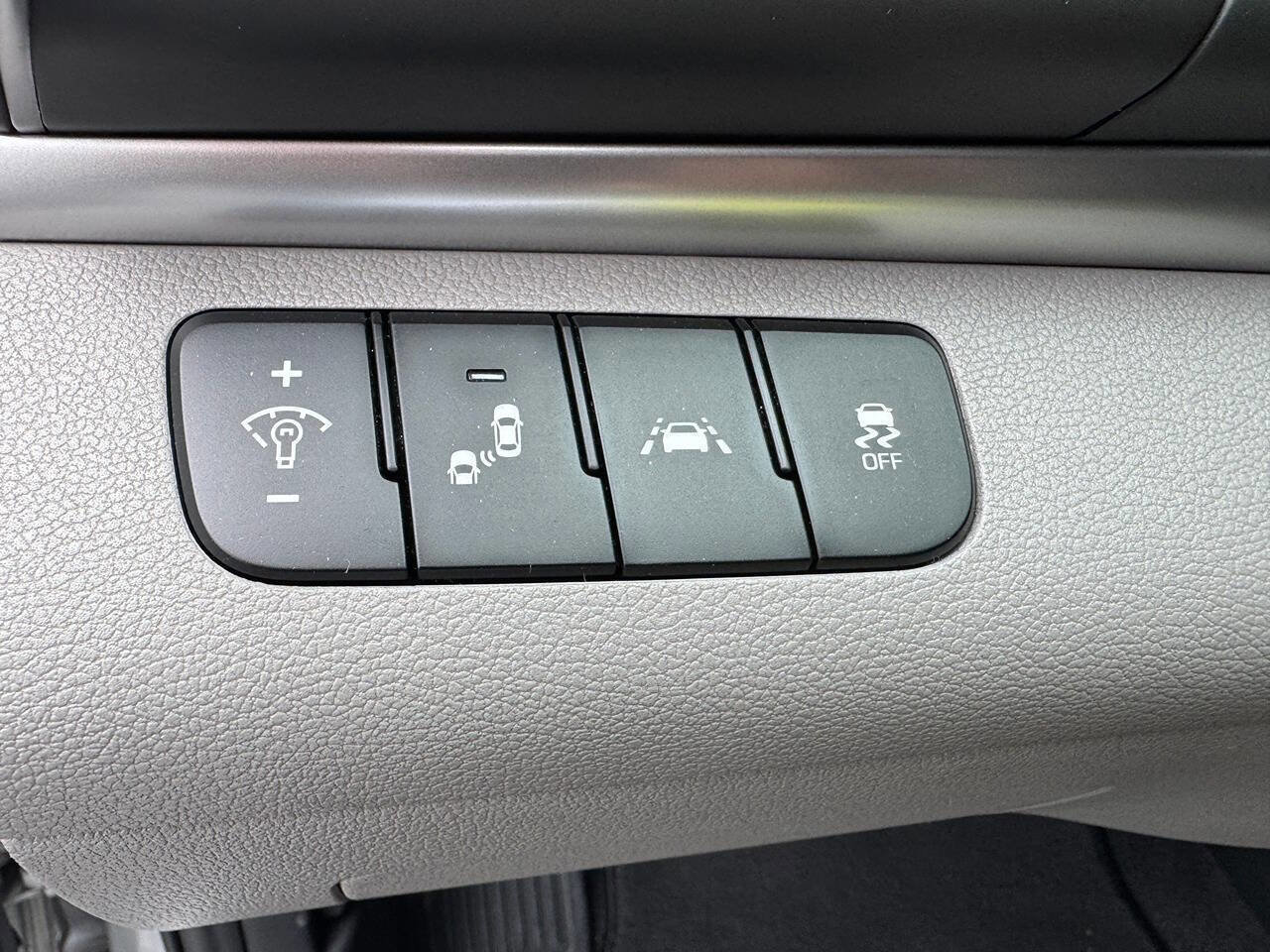 Used 2020 Hyundai Elantra SEL w/ Cargo Package (C1) image 18