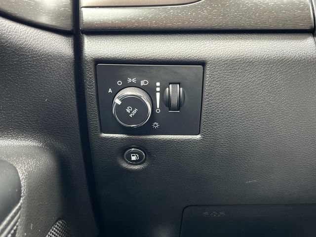 Certified 2018 Jeep Grand Cherokee Altitude RWD image 37