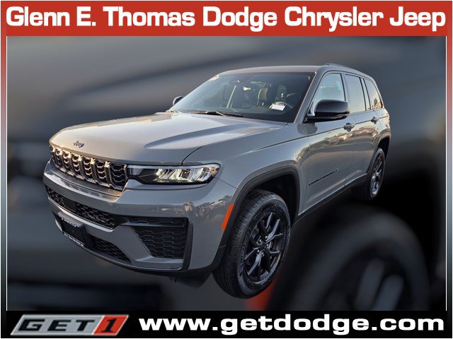 New 2027 Jeep Grand Cherokee Altitude RWD image 3