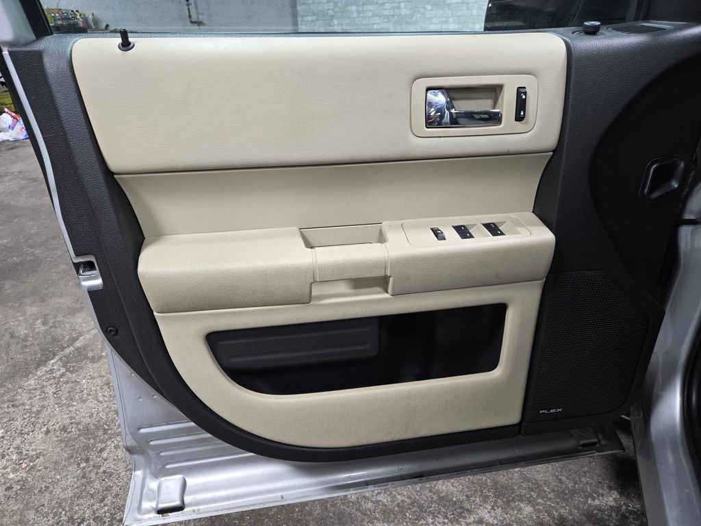 Used 2019 Ford Flex SE FWD image 7