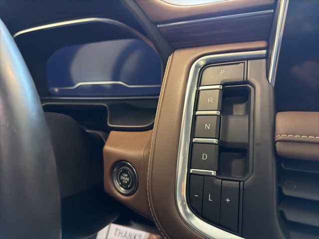 Used 2024 Chevrolet Suburban High Country w/ Advanced Technology Package image 31