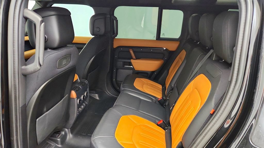 Used 2022 Land Rover Defender 110 X AWD/4WD image 22