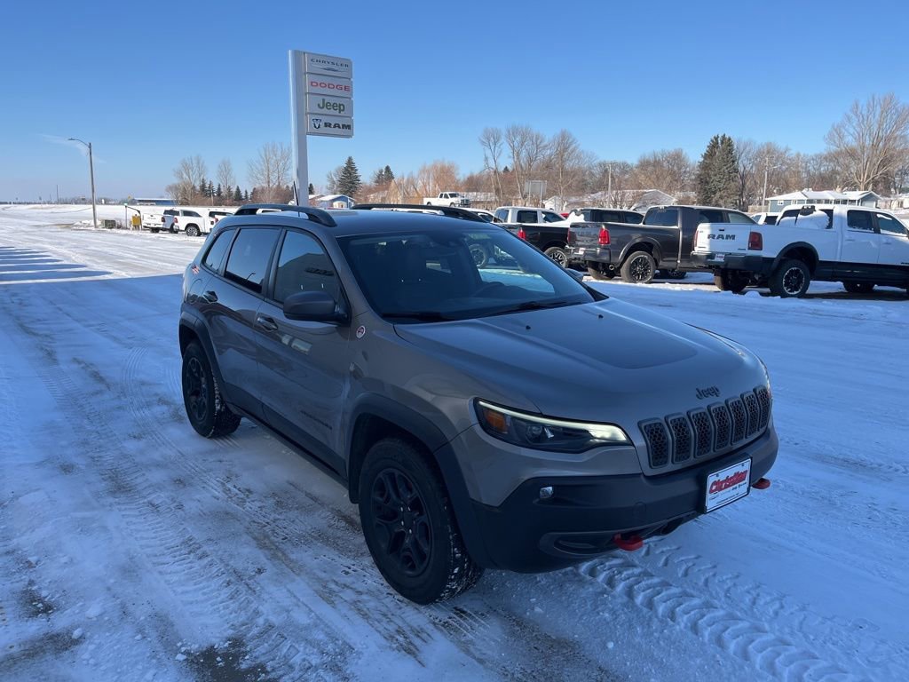 Used 2021 Jeep Cherokee Trailhawk image 4