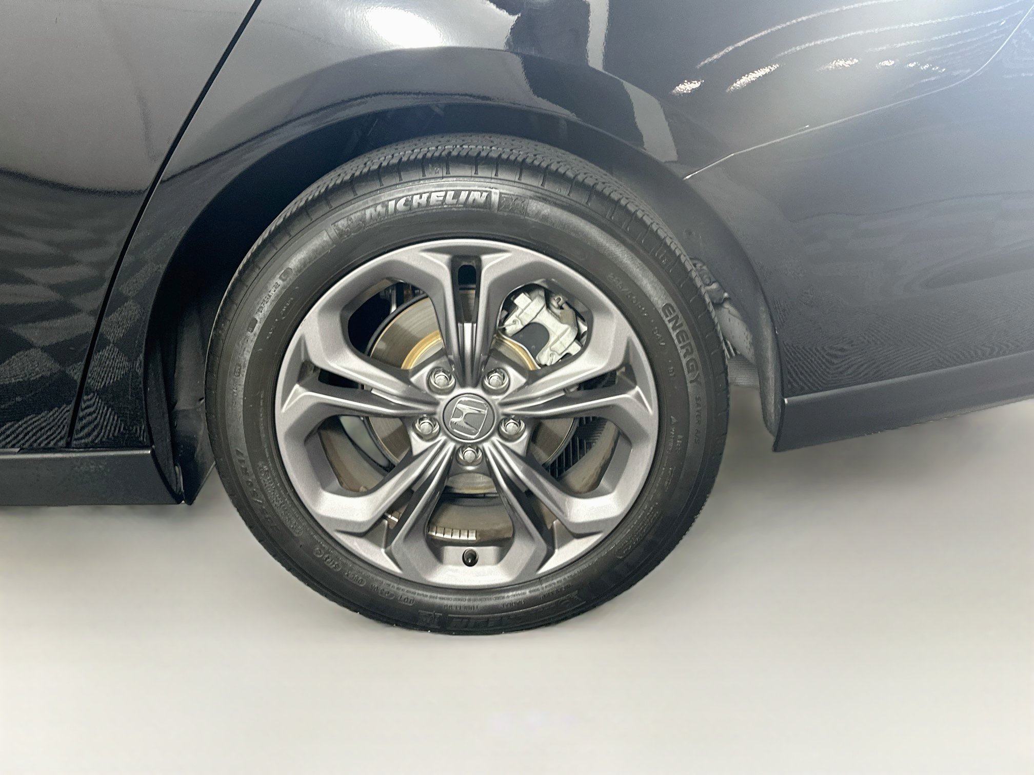 Used 2024 Honda Accord EX image 11