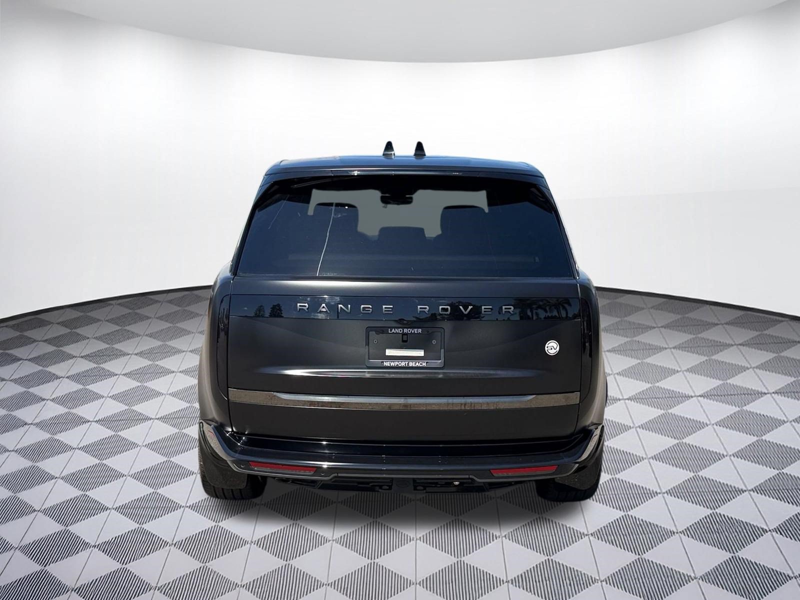 New 2026 Land Rover Range Rover SV AWD/4WD image 10