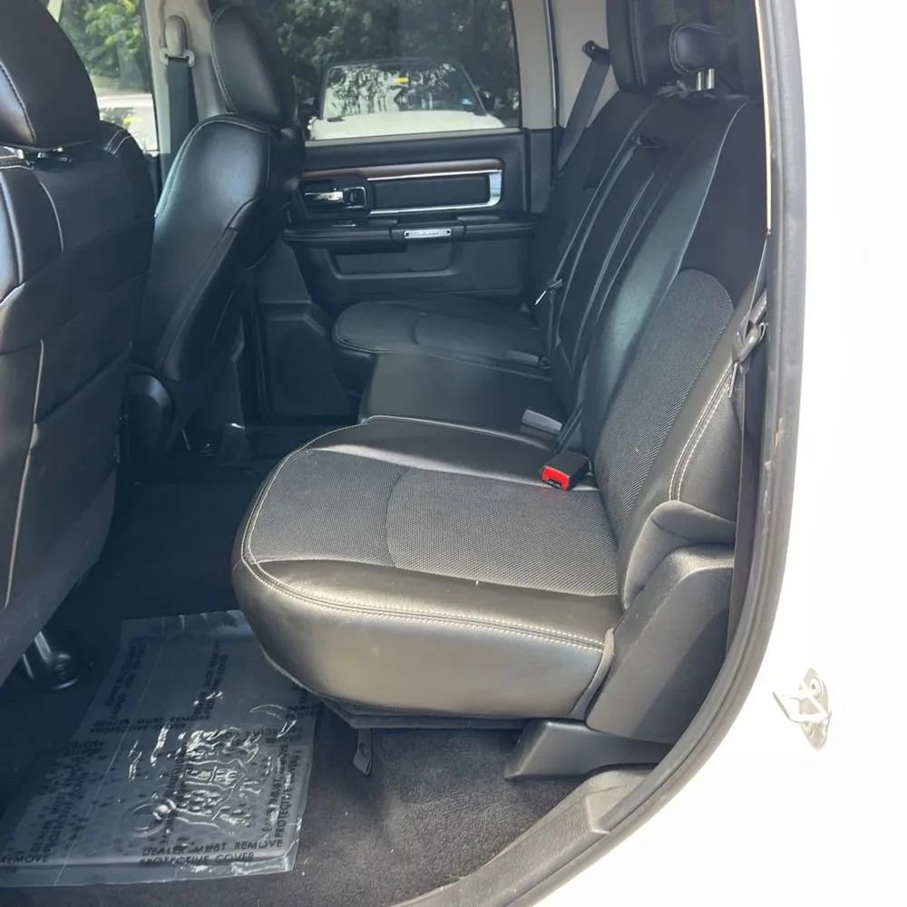Used 2014 RAM 1500 Laramie w/ Convenience Group AWD/4WD image 17
