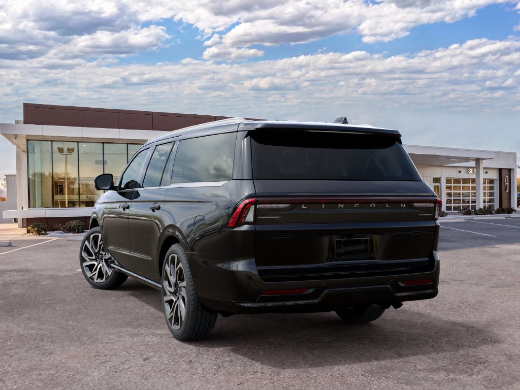New 2027 Lincoln Navigator L Black Label AWD/4WD image 8