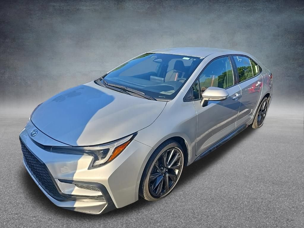 Used 2025 Toyota Corolla SE FWD image 3