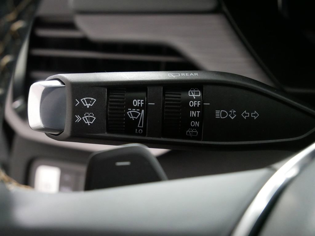 New 2026 GMC Acadia AT4 AWD/4WD image 24