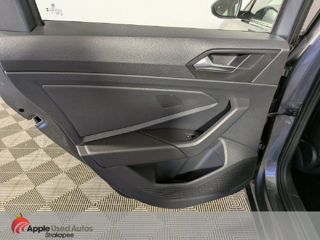 Used 2024 Volkswagen Jetta SE FWD image 28
