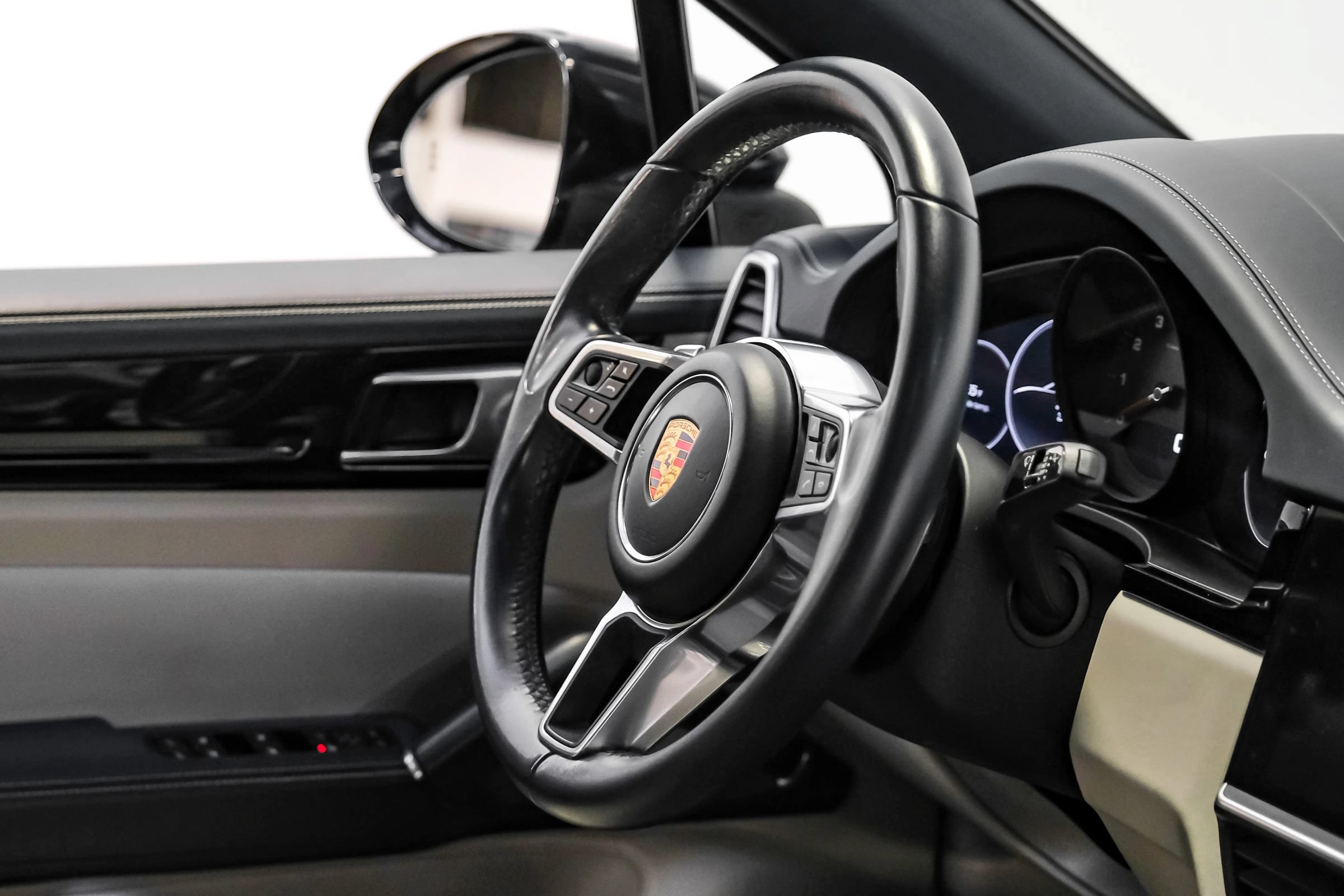 Used 2019 Porsche Cayenne AWD/4WD image 10