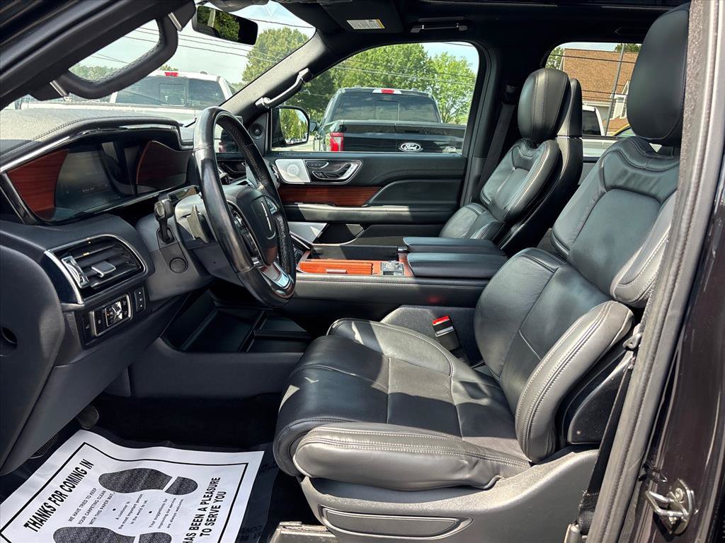 Used 2023 Lincoln Navigator L Reserve w/ Equipment Group 201A AWD/4WD image 25