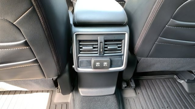 Used 2023 Subaru Forester Limited AWD/4WD image 26