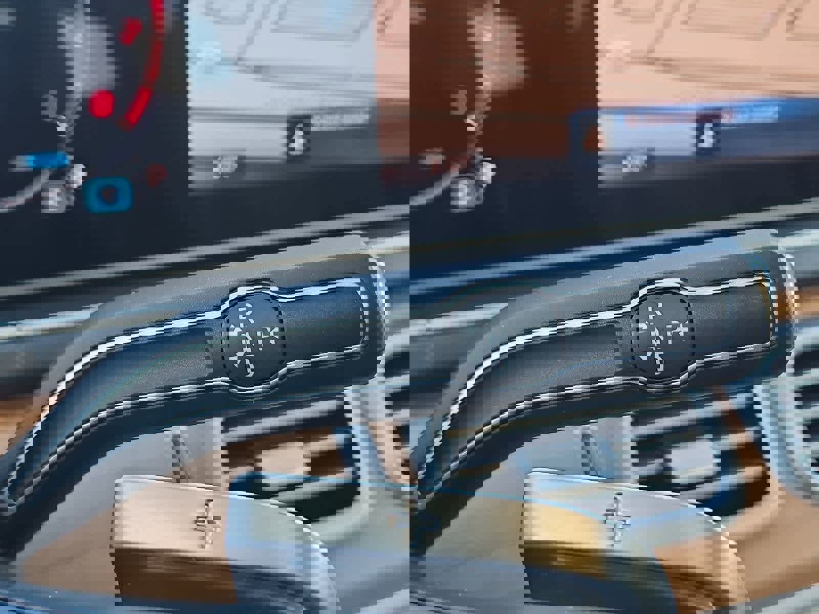 Used 2024 Mercedes-Benz GLE 450 4MATIC image 31