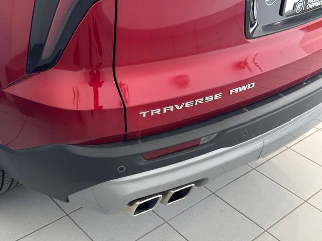 Used 2025 Chevrolet Traverse LT w/ Driver Confidence Package AWD/4WD image 42