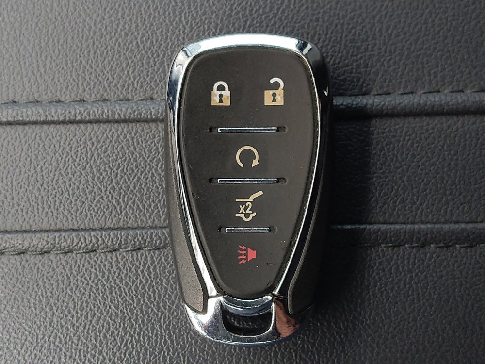 Used 2020 Chevrolet Blazer LT FWD image 32
