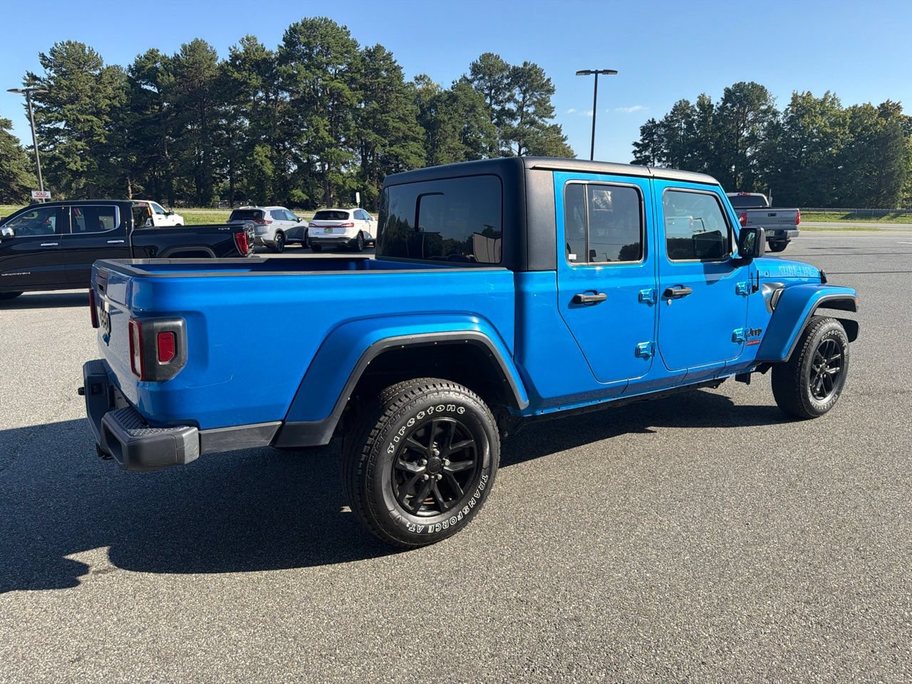 Used 2022 Jeep Gladiator Sport AWD/4WD image 10