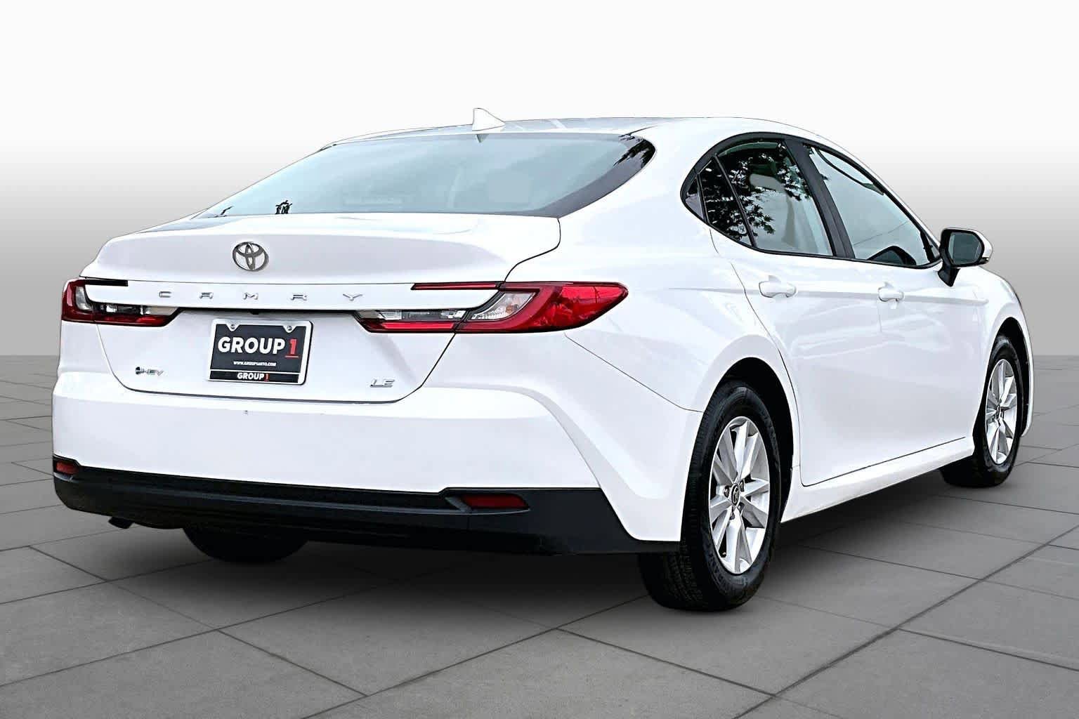 Used 2026 Toyota Camry LE FWD image 13