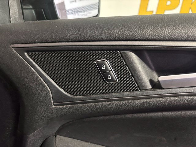 Used 2020 Ford Edge SE AWD/4WD image 22