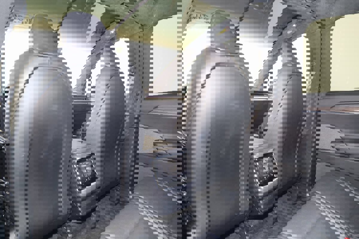 Used 2022 Tesla Model X image 58