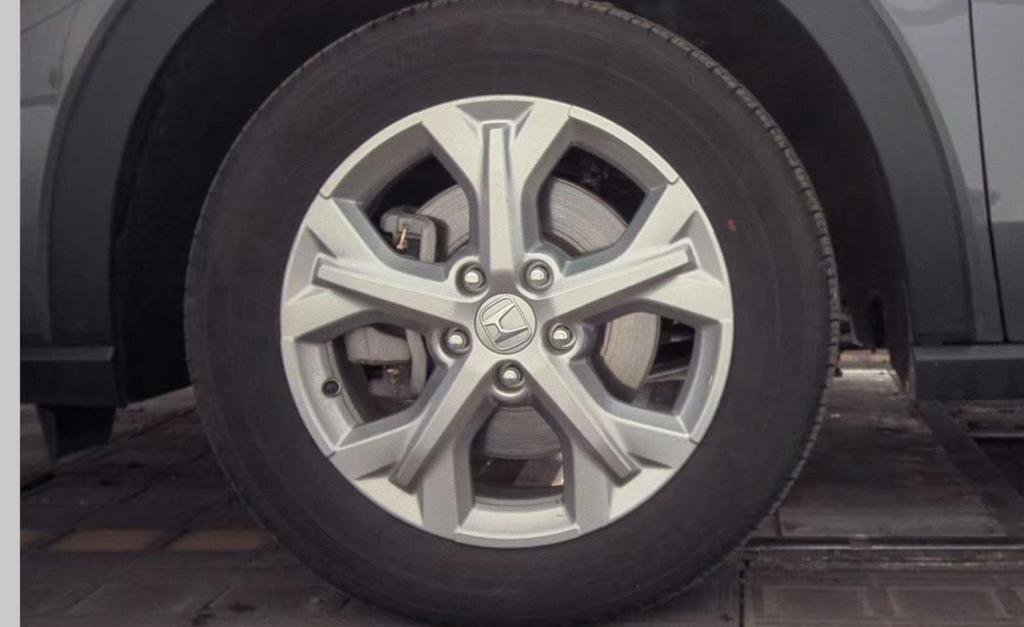 Certified 2025 Honda HR-V LX image 38