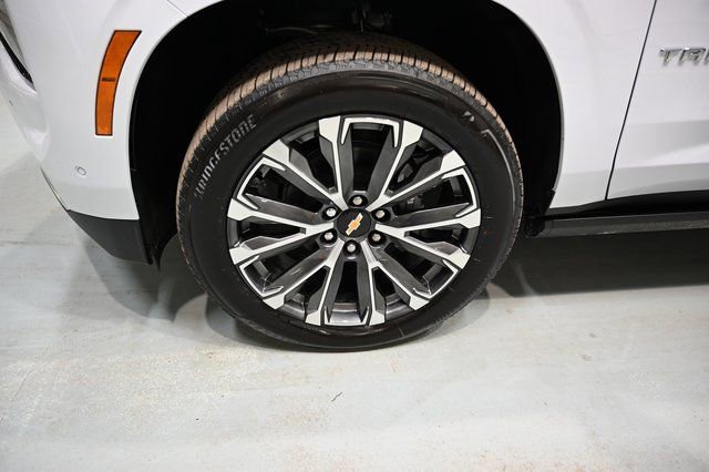 New 2026 Chevrolet Tahoe High Country w/ LPO, Illumination Package AWD/4WD image 35