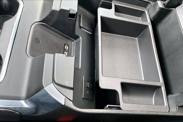 Used 2024 Chevrolet Silverado 2500 LTZ w/ LTZ Premium Package image 17