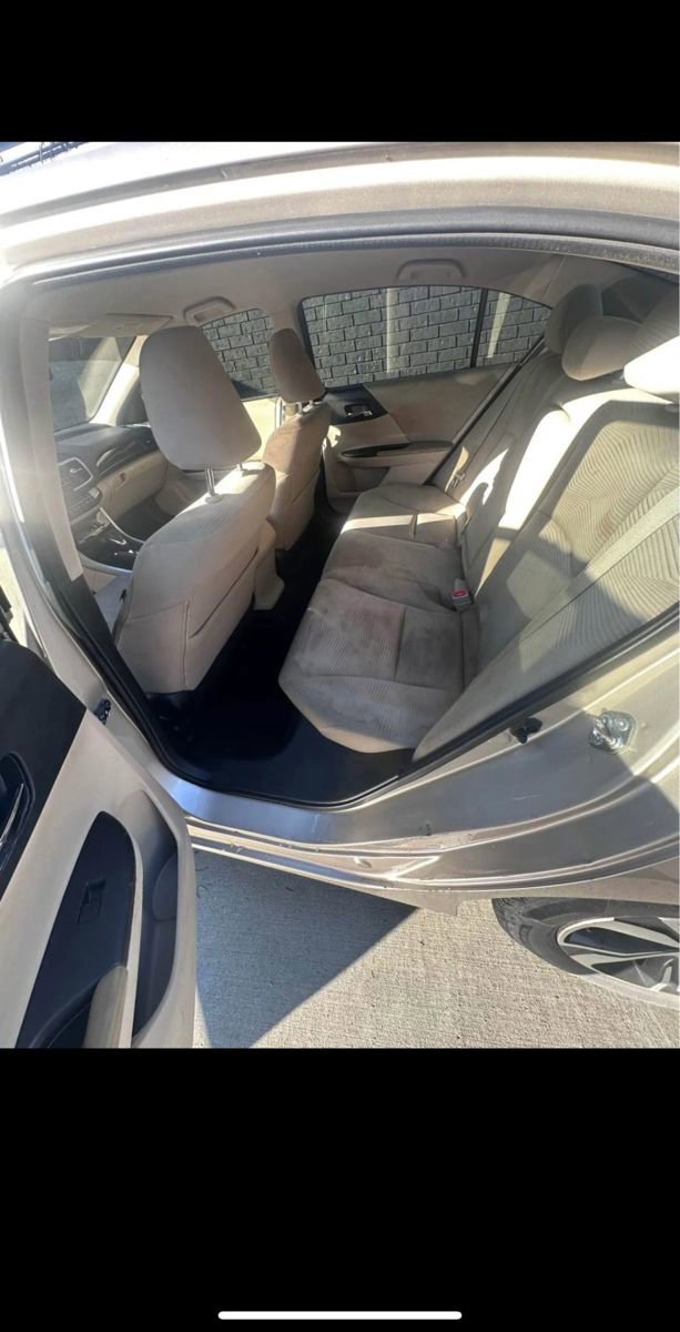 Used 2016 Honda Accord LX image 7