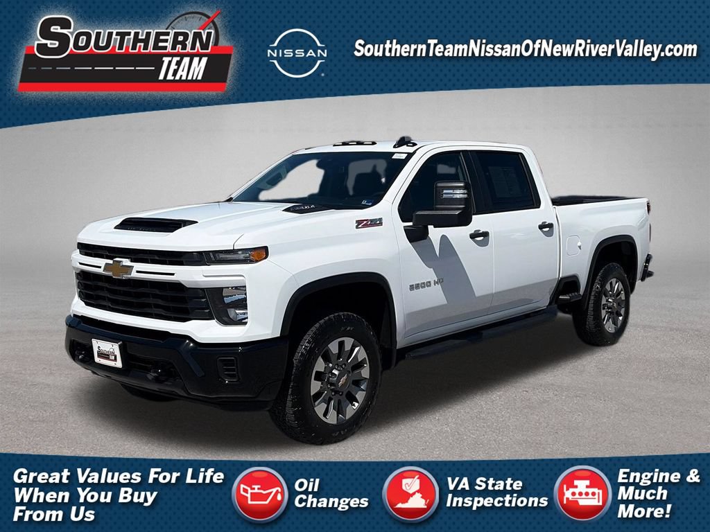 Used 2025 Chevrolet Silverado 2500 Custom w/ Z71 Off-Road Package
