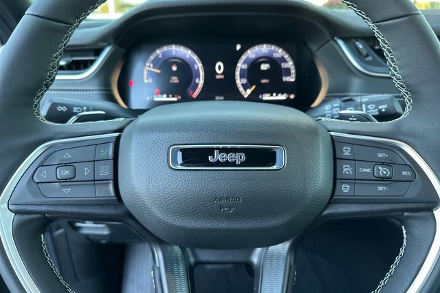 New 2025 Jeep Grand Cherokee Laredo X w/ Luxury Tech Group I image 23