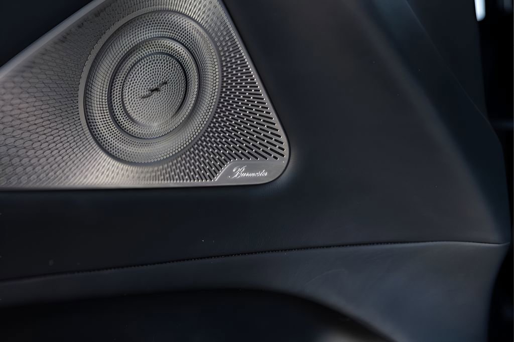 Used 2022 Mercedes-Benz S 580 4MATIC Sedan w/ AMG Line Package image 40