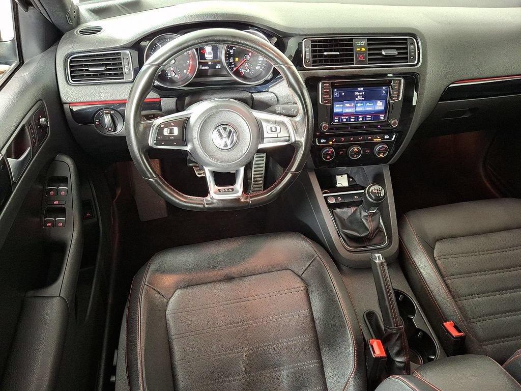 Used 2017 Volkswagen Jetta GLI FWD image 2