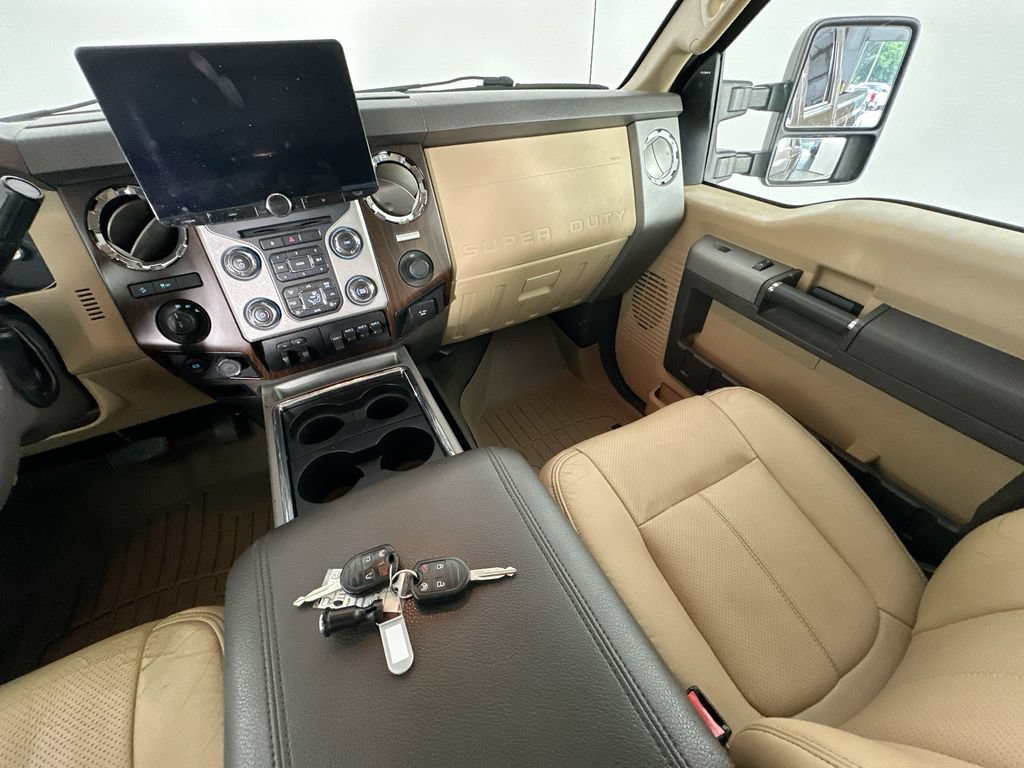 Used 2016 Ford F250 Lariat w/ Lariat Ultimate Package AWD/4WD image 11