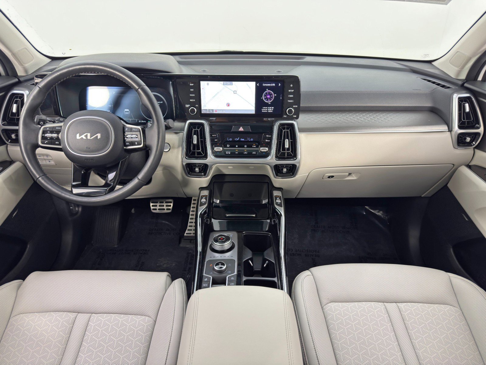 Used 2023 Kia Sorento SX Prestige image 12