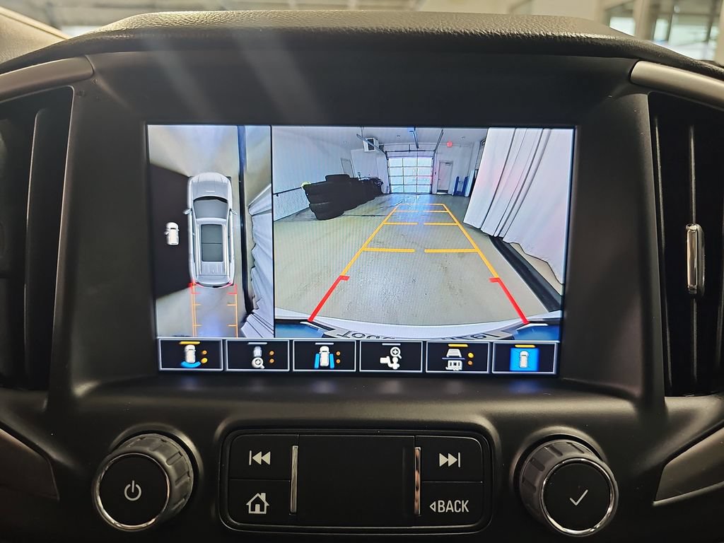 Certified 2023 GMC Terrain AT4 w/ Tech Package AWD/4WD image 29